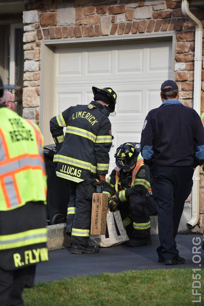 Residential Vehicle Accident with Rescue - Limerick Fire Department